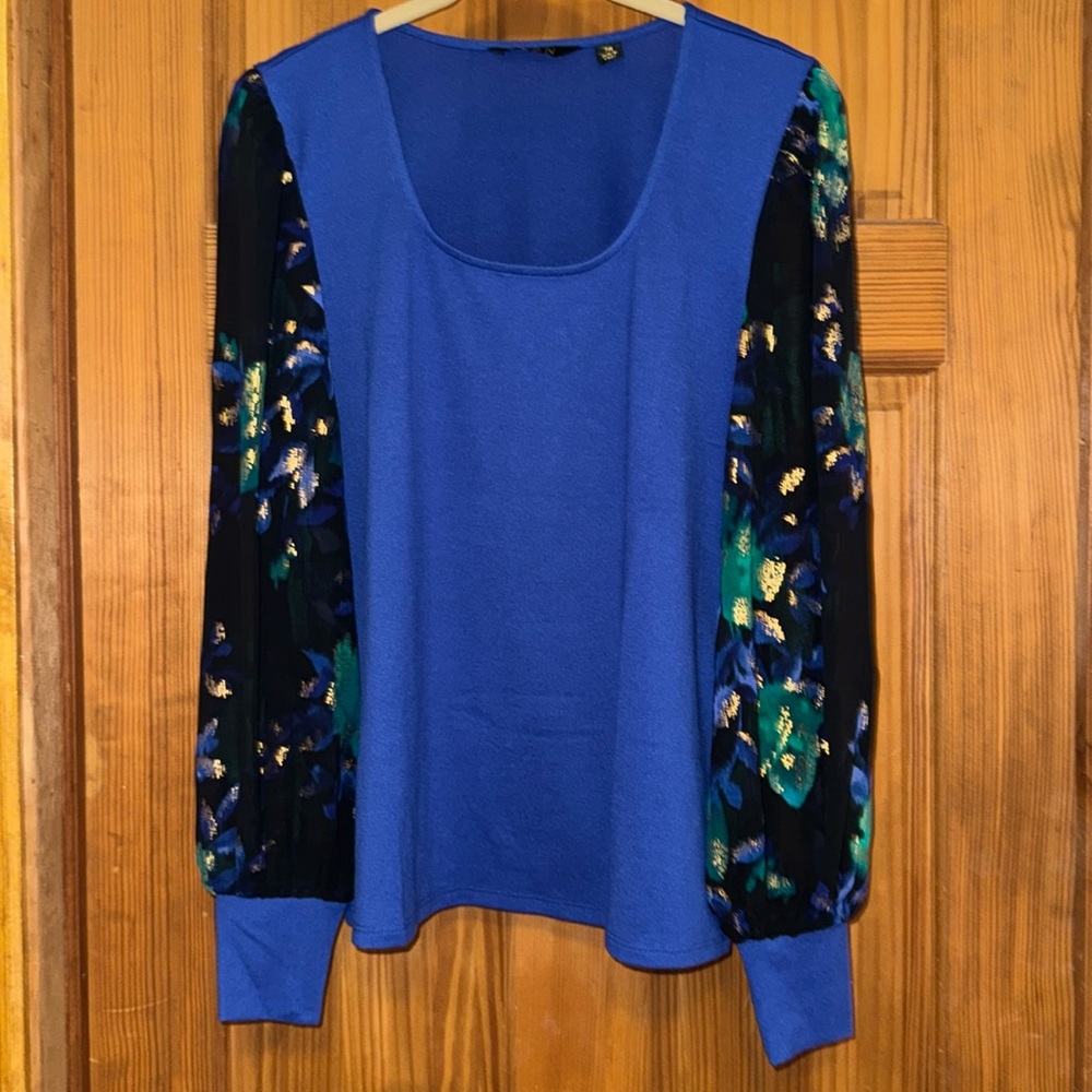 Women’s IMAN Blouse sweater blue Medium